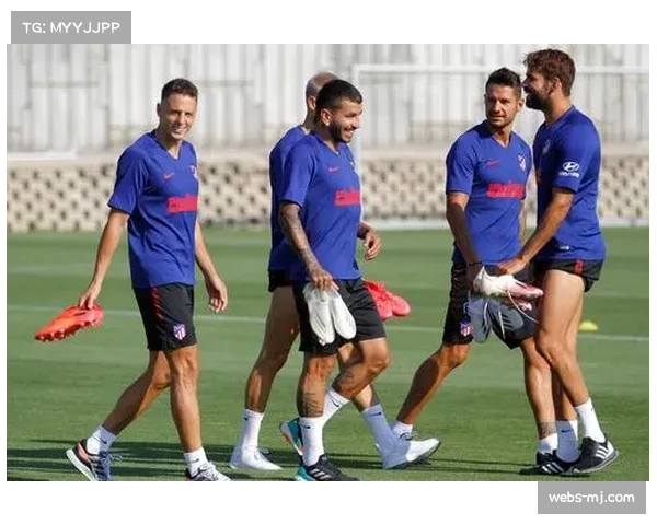 欧冠主题少儿足球训练营在马德里开幕,重点训练小球员的快速决策